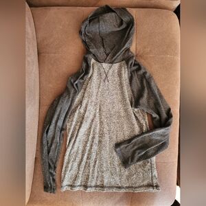 Boys Size Large Hooded Long Sleeve top